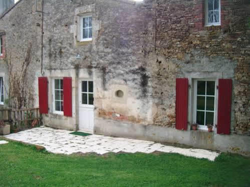 Gite Le Puy Rabasteau Chantonnay Dış mekan fotoğraf