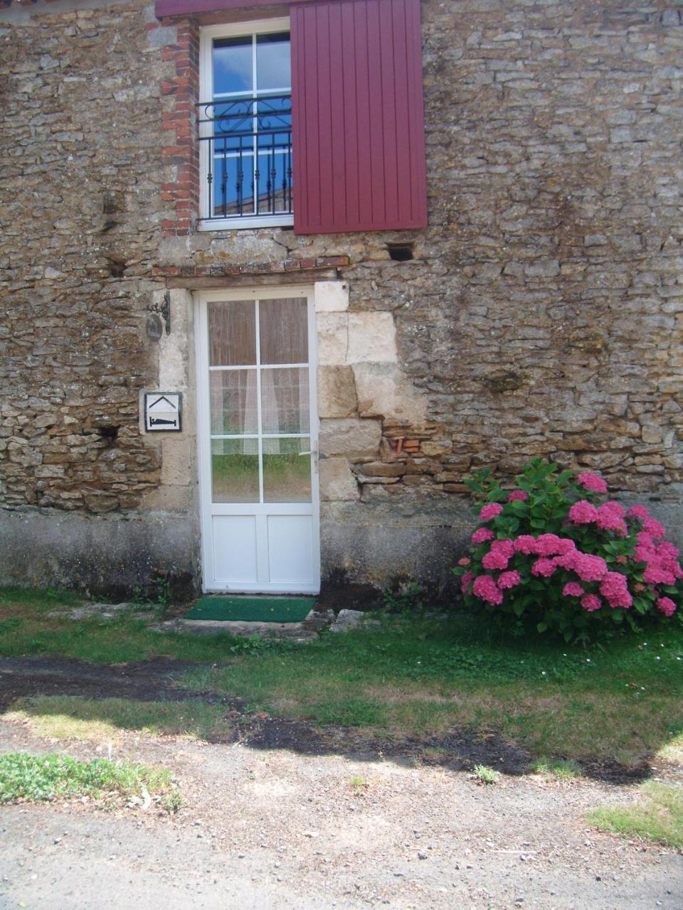 Gite Le Puy Rabasteau Otel Chantonnay Dış mekan fotoğraf